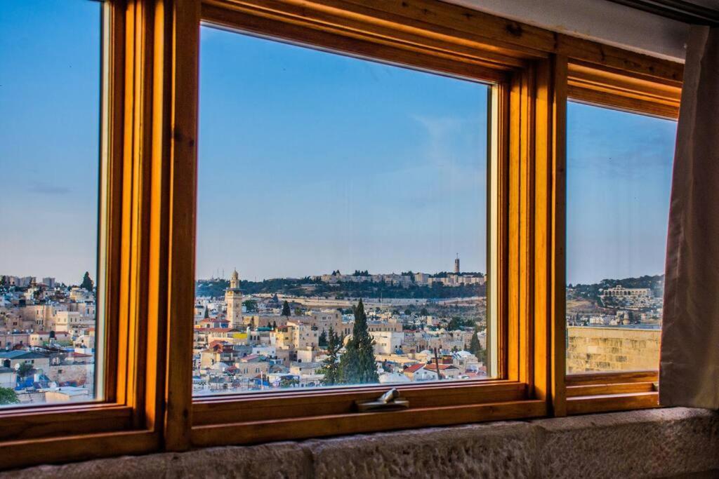Into Jerusalem Heart Dış mekan fotoğraf